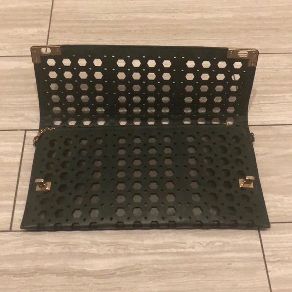 Dark Green Clutch - Picture 4 of 6